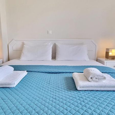 Bungalow White Apartments 波利克罗诺 外观 照片