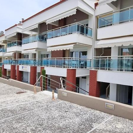 Bungalow White Apartments 波利克罗诺 外观 照片