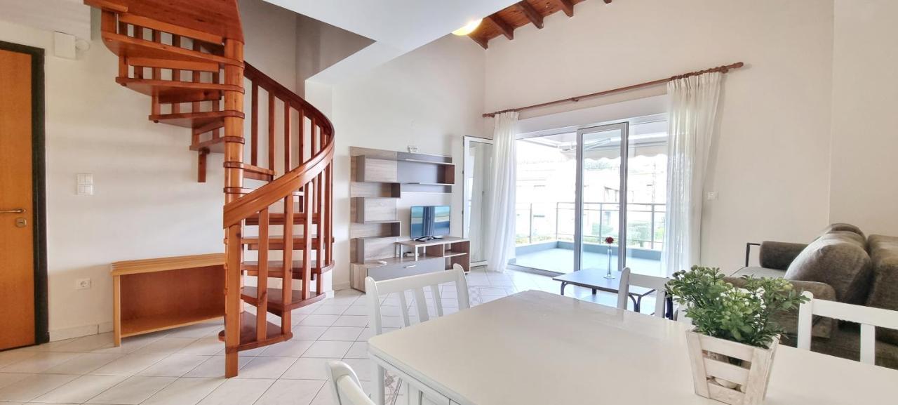 Bungalow White Apartments 波利克罗诺 外观 照片