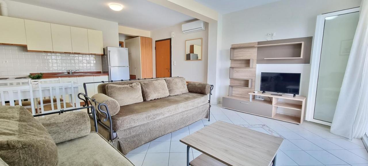 Bungalow White Apartments 波利克罗诺 外观 照片