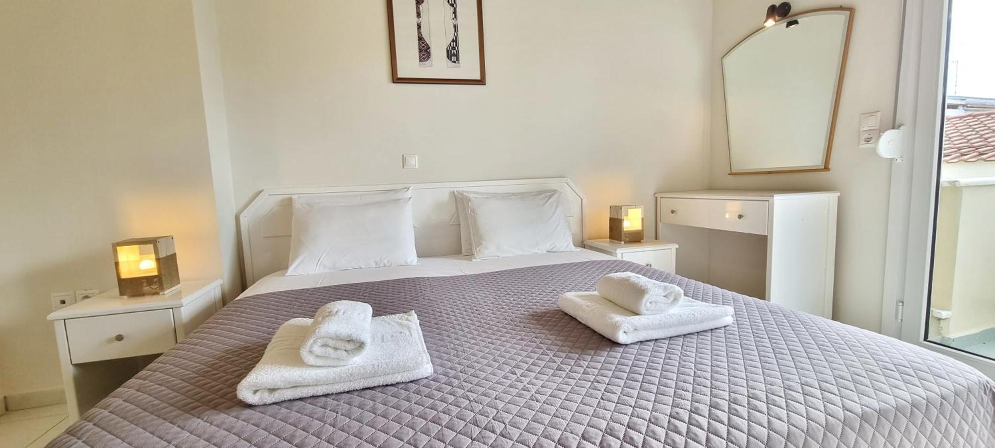 Bungalow White Apartments 波利克罗诺 客房 照片